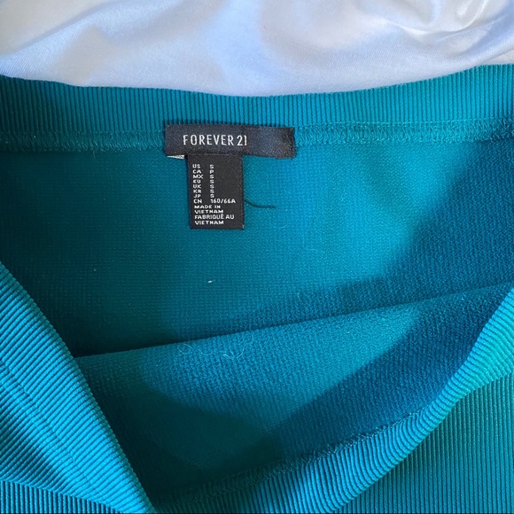 Forever 21 teal mini skirt - Picture 3 of 4